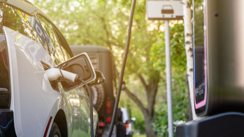 Sérgio Bento De Araújo explora a autonomia e o custo por km dos elétricos no Brasil para orientar escolhas inteligentes.