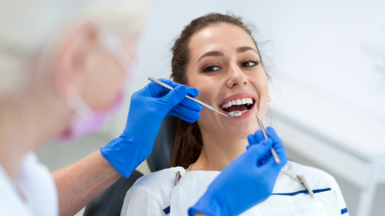 Lentes de Contato Dentais Sem Desgaste: A Tecnologia que Preserva a Estrutura Natural do Sorriso