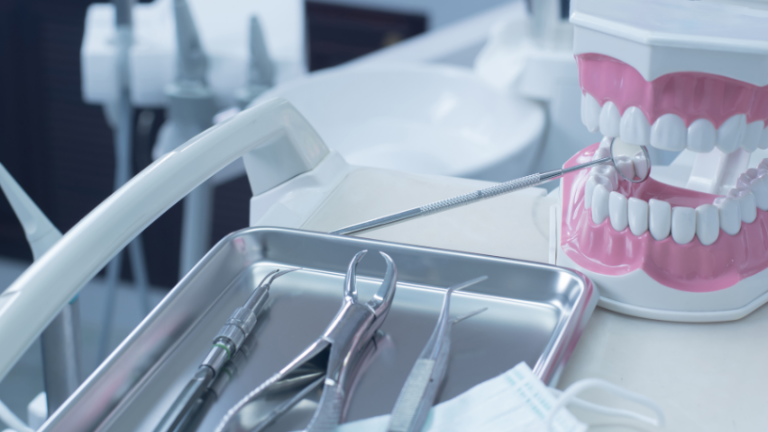 Odontologia adesiva ganha destaque no Brasil e novas pesquisas podem mudar materiais e tratamentos dentários Odontologia adesiva ganha destaque no Brasil e novas pesquisas podem mudar materiais e tratamentos dentários